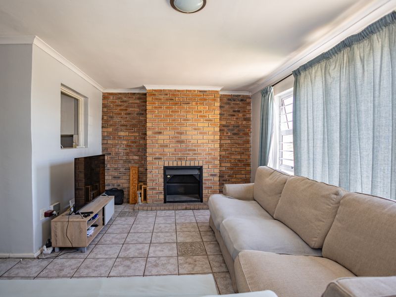 Your Dream Investment or Family Haven | Northpine, Brackenfell - Photo 2