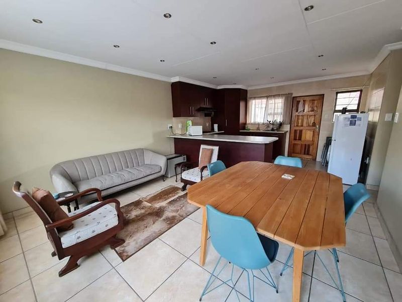 Apartment Rental Monthly In Secunda - Photo 3