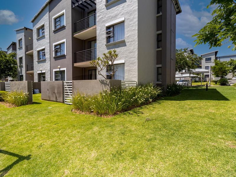 Dainfern Living at an Affordable Price | 2 Bedrooms, 2 Bathrooms, Secure Estate Living - Photo 2