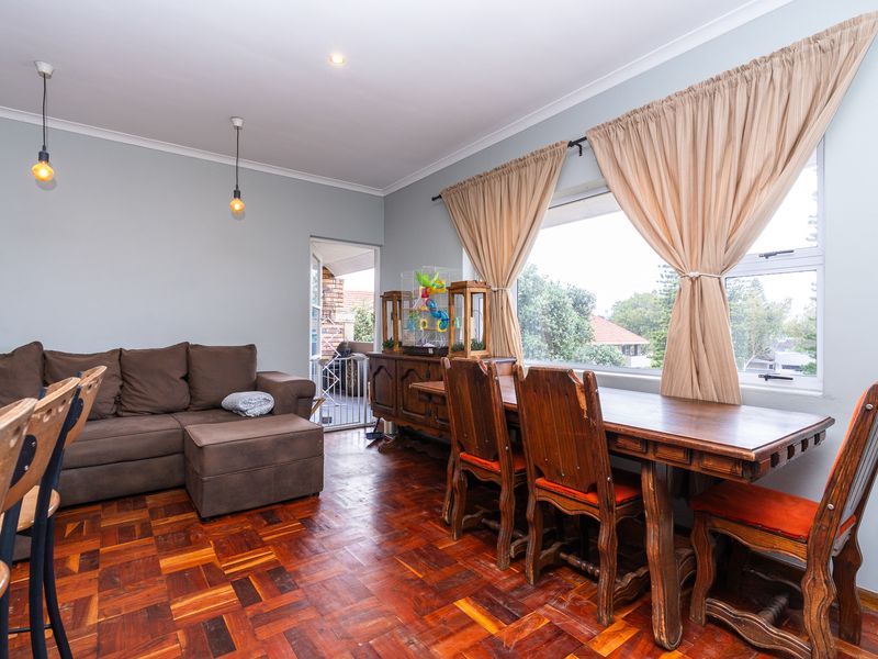 Effortless Living Opposite Howard Centre - Photo 7