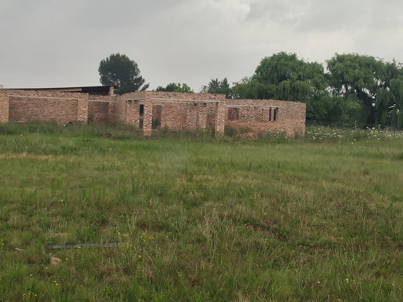 Vacant land For Sale in prestigious Ailanto Country Estate with opportunities await -2 748 m2 - Photo 2