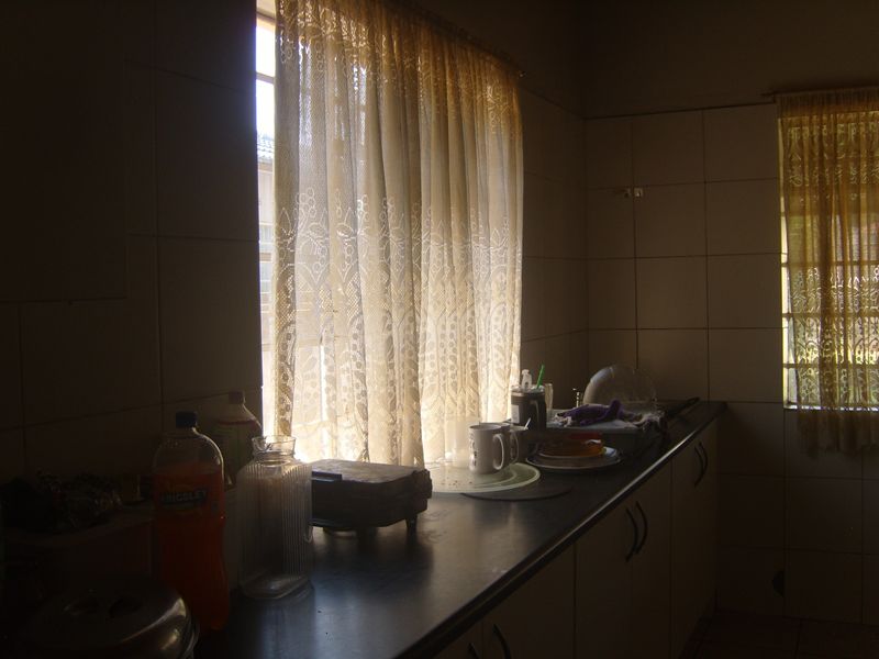 3-bedroom house for sale in Florentia, Alberton – perfect for families and investors - Photo 4