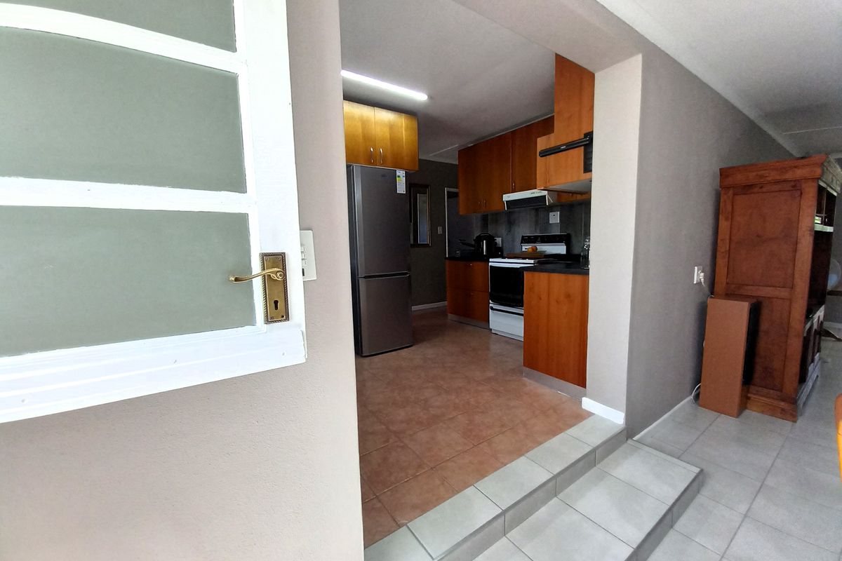 Warm and inviting family home - Photo 3