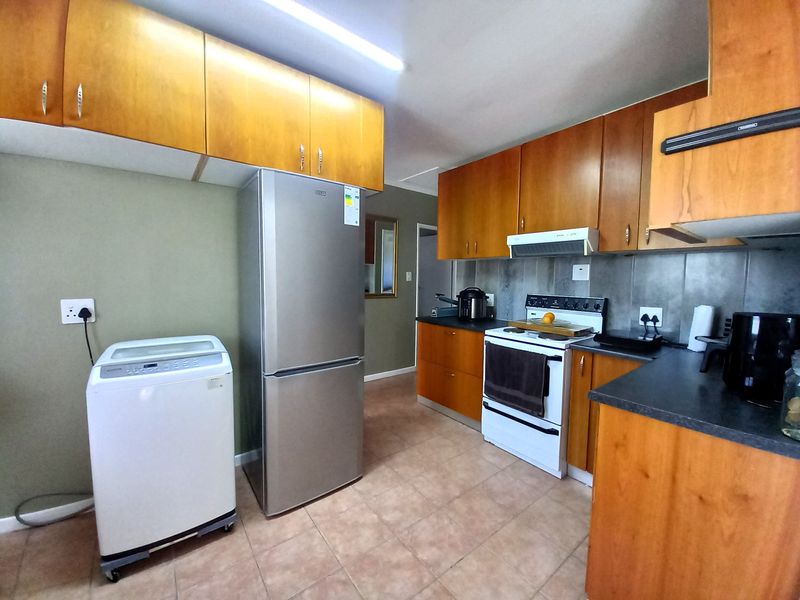 Warm and inviting family home - Photo 5