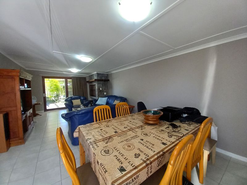 Warm and inviting family home - Photo 2