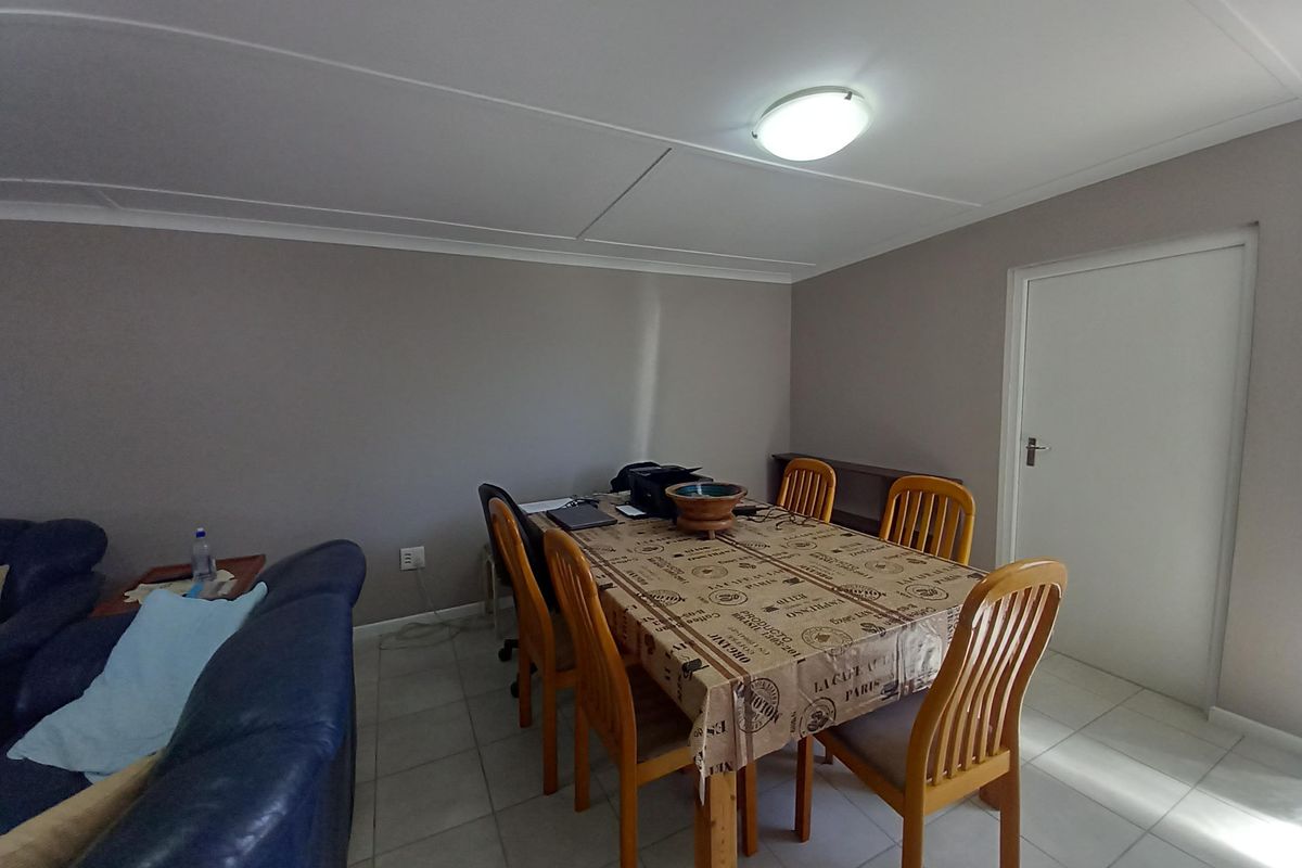 Warm and inviting family home - Photo 4
