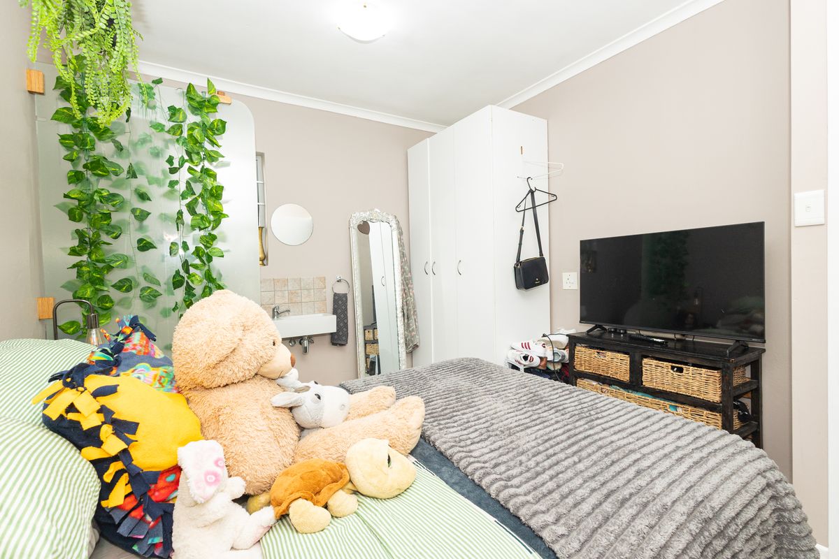 Warm and inviting family home - Photo 4