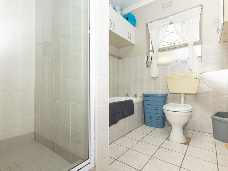 Warm and inviting family home - Photo 5