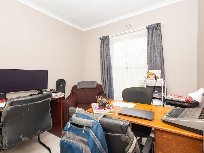 Warm and inviting family home - Photo 8