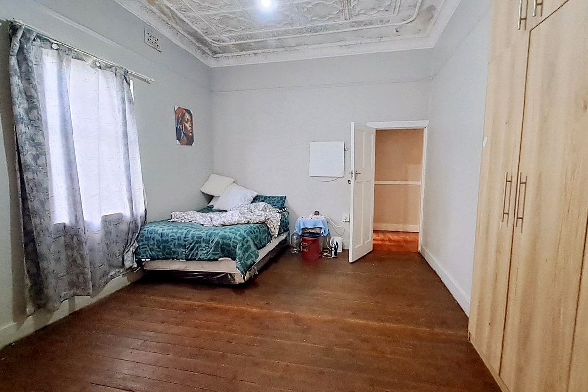 Smart Investment Dual Purpose Family Home with Income Potential - Photo 3