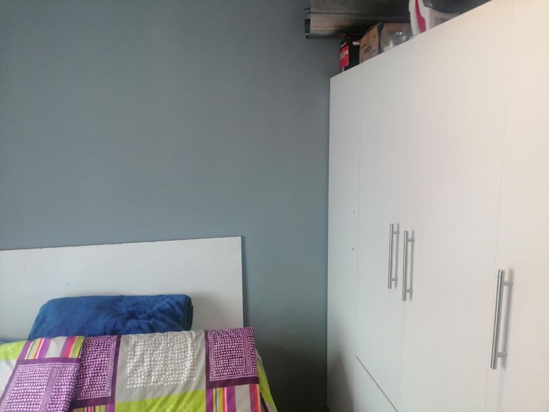 House Pending Sale In Vanderbijlpark - Photo 7