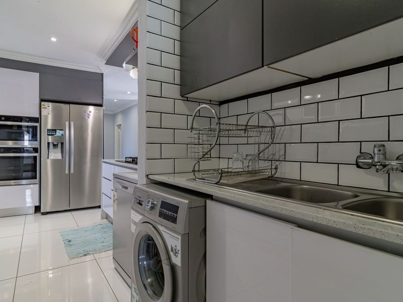 4 Bedroom house for sale in Montana - Photo 10