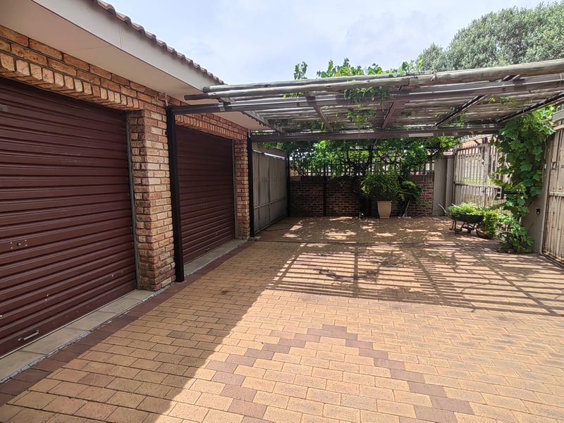 Immaculate stylish home with separate Flat for sale in Parys - Back on Market - Photo 5