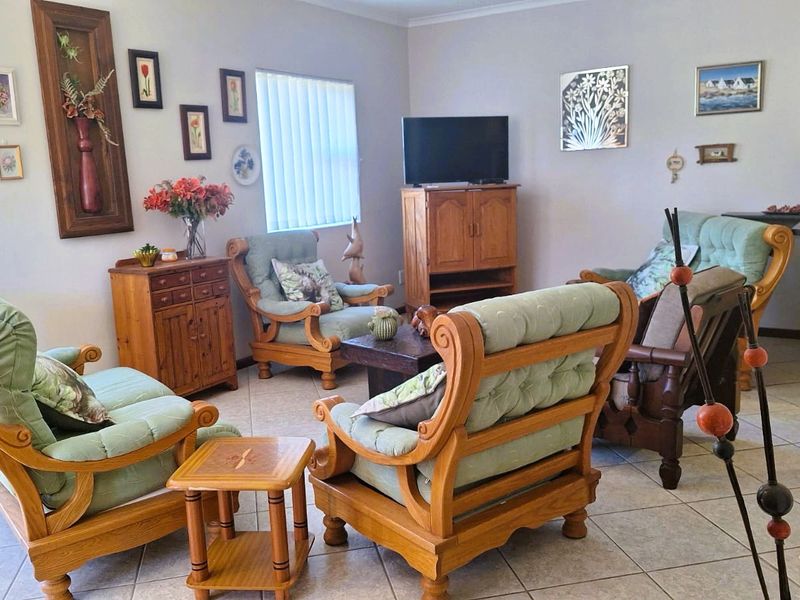 Cosy Clinker Brick Home for Sale in Jongesfontein - Photo 4