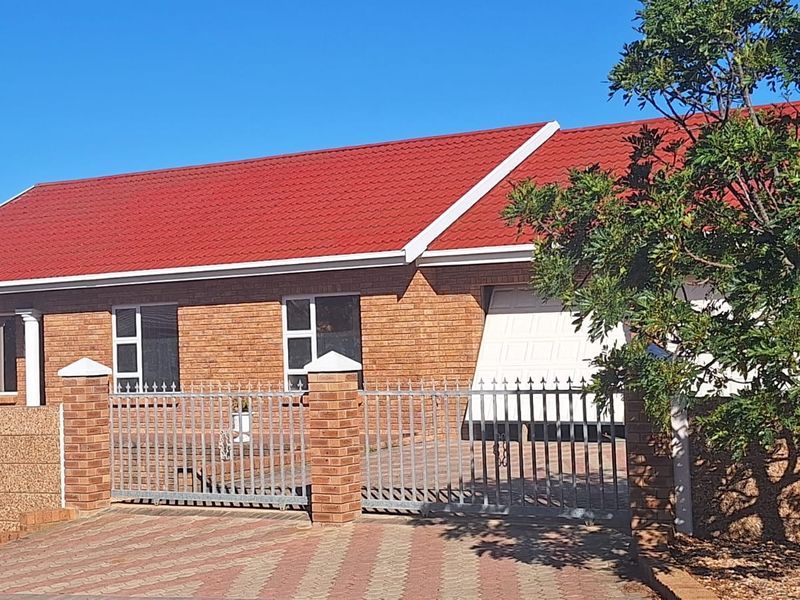 Cosy Clinker Brick Home for Sale in Jongesfontein - Photo 2