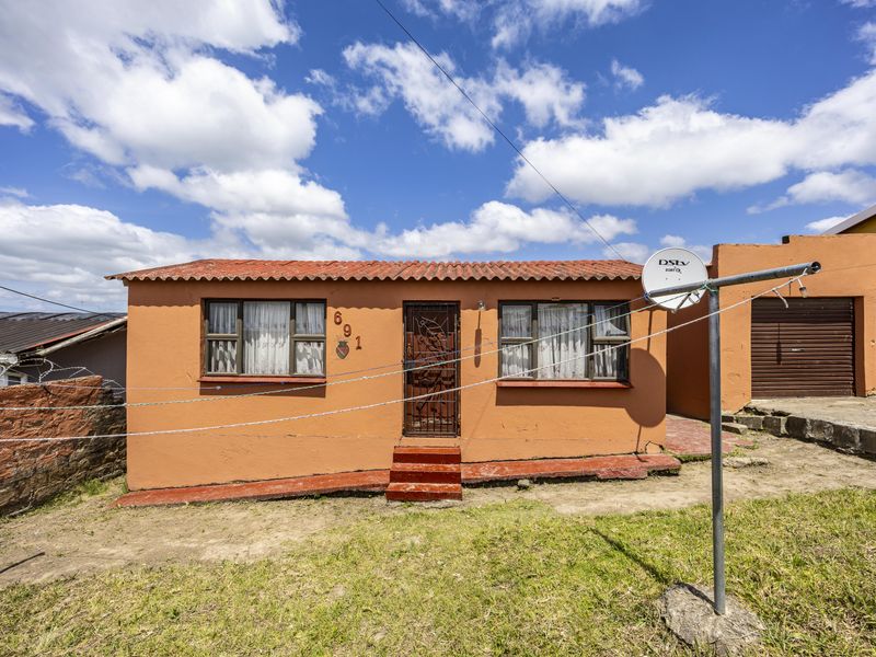 Charming Home With Income generating Flat  Mdantsane - Photo 6