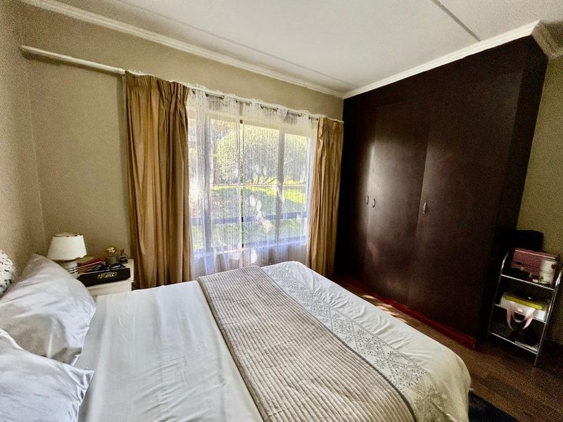 R 799 999 | Relaxed Ground Floor Living with Pool Access Nearby - Photo 10