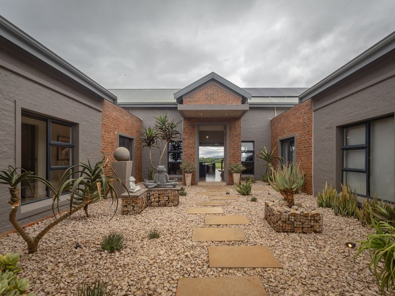 Modern Designer Home Boasting Exceptional Views and Lifestyle Comfort - Photo 8