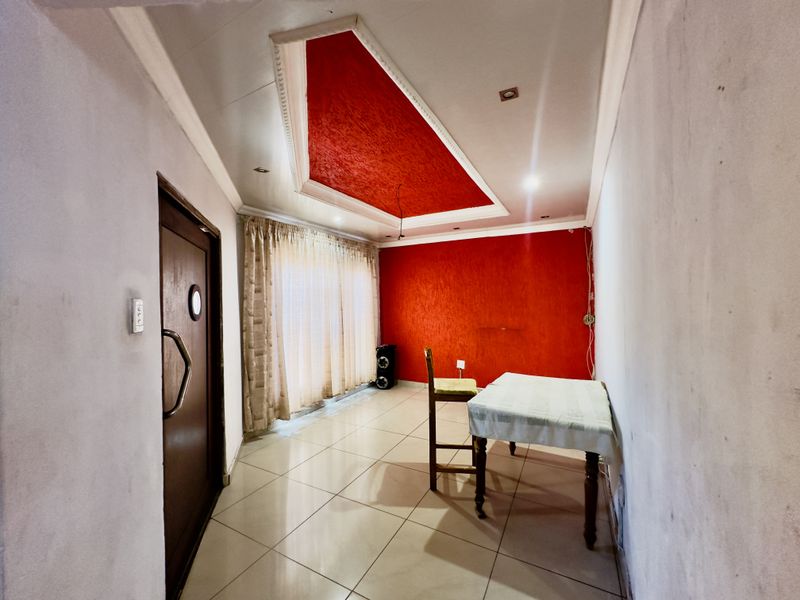 Neat Family Home In Tsakane - Photo 7