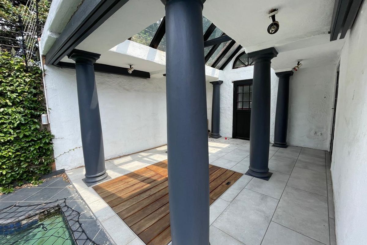 Something different with endless potential for sale in Waterkloof Ridge - Photo 4