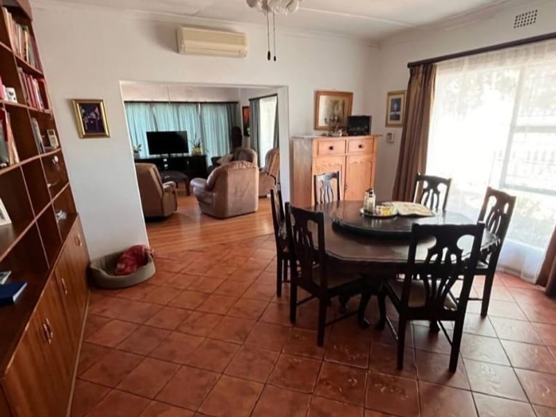 4 Bedroom House for Sale in Sasolburg Ext 12 - Photo 7