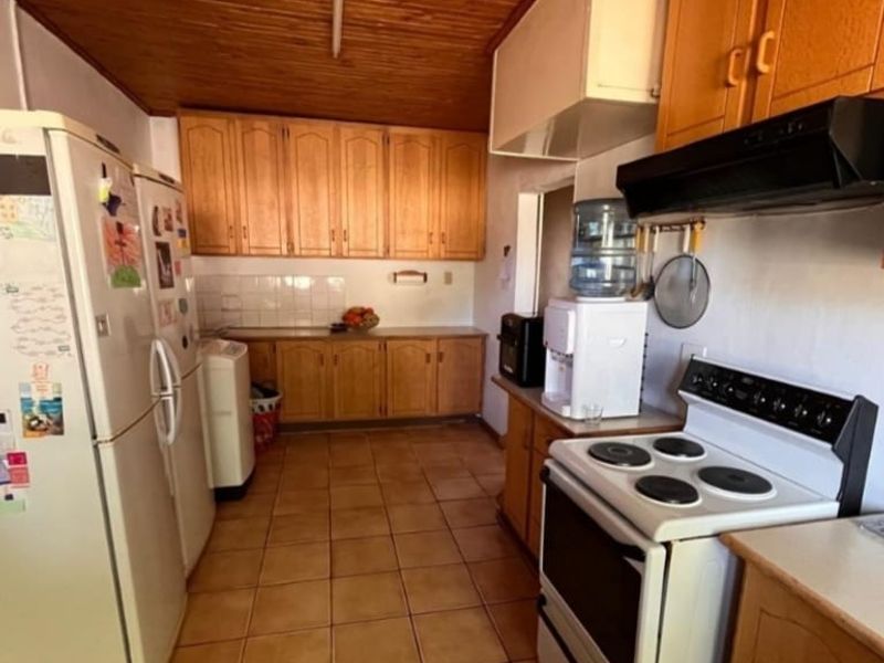 4 Bedroom House for Sale in Sasolburg Ext 12 - Photo 4