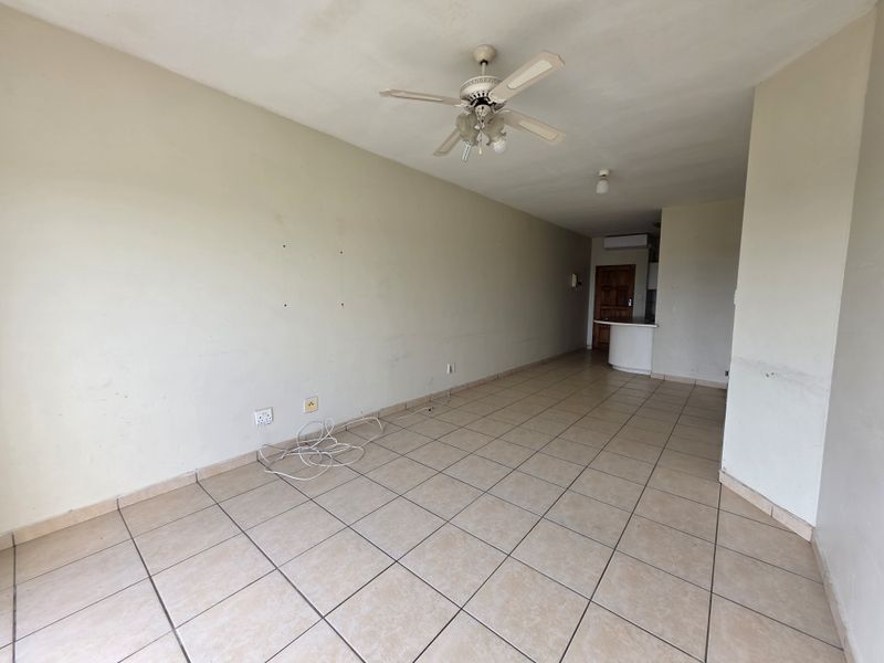 Convenient Living in a Secure Complex - Photo 7