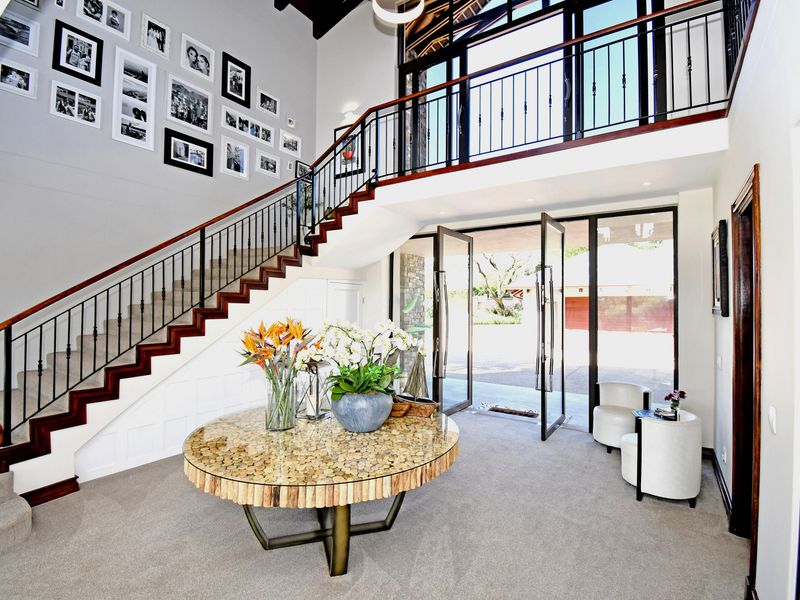 An Exceptional Country Retreat with a Charming Guest Cottage – Where Luxury Feels Like Home - Photo 5
