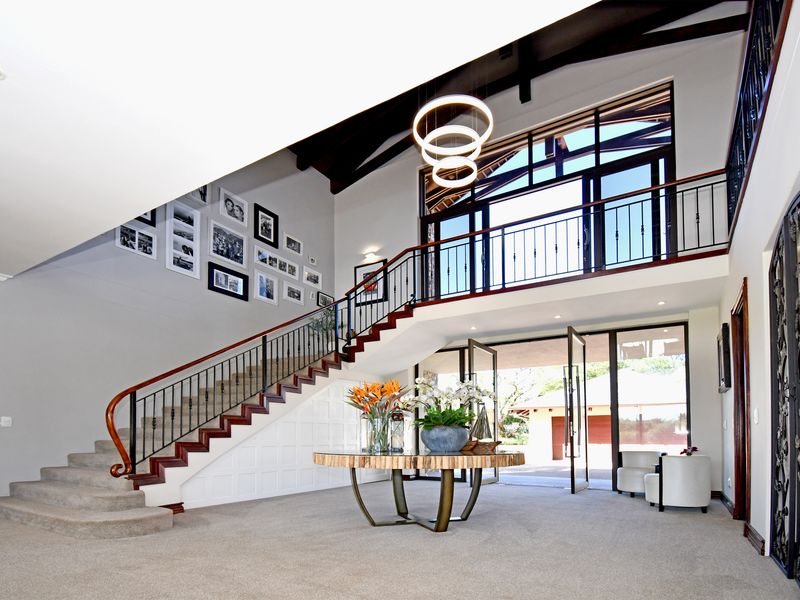 An Exceptional Country Retreat with a Charming Guest Cottage – Where Luxury Feels Like Home - Photo 8