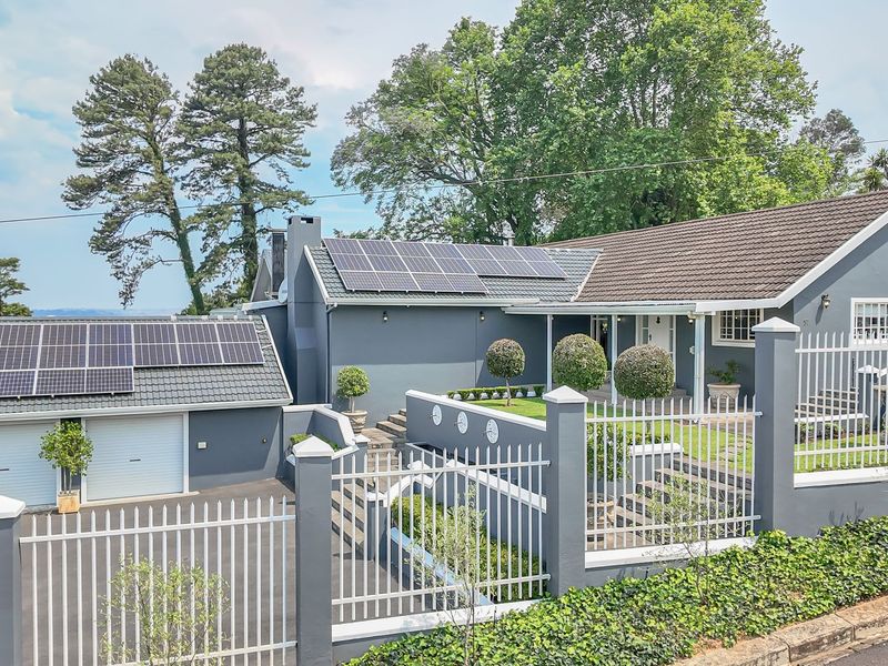 Gorgeous and Gracious - Photo 5