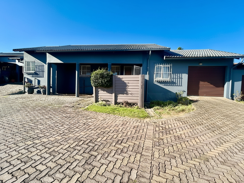 4 Bedroom Townhouse with Income-Generating Cottage | Walking Distance to Halfway House Primary - Photo 1