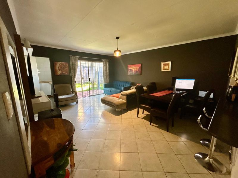 4 Bedroom Townhouse with Income-Generating Cottage | Walking Distance to Halfway House Primary - Photo 8