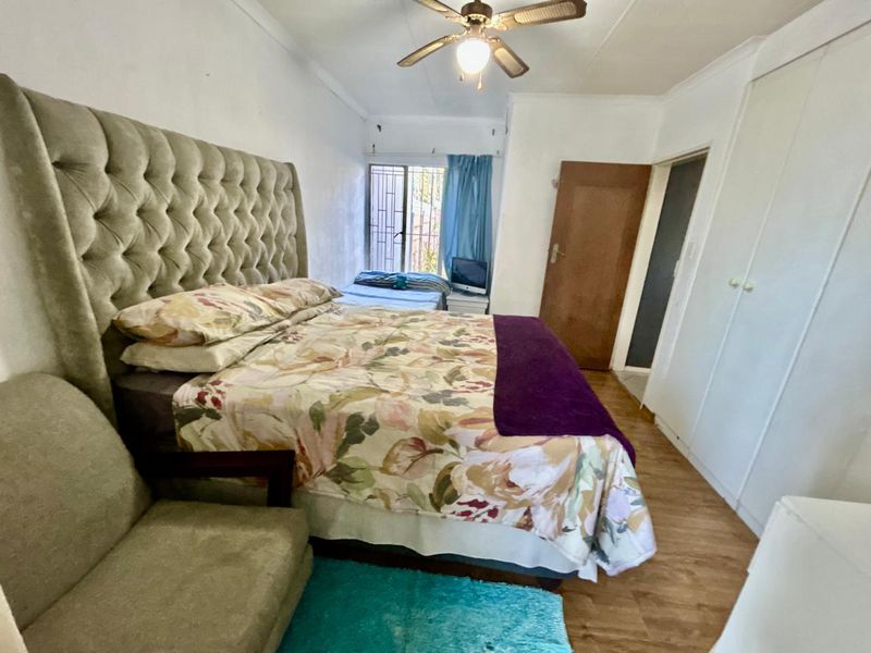 4 Bedroom Townhouse with Income-Generating Cottage | Walking Distance to Halfway House Primary - Photo 9