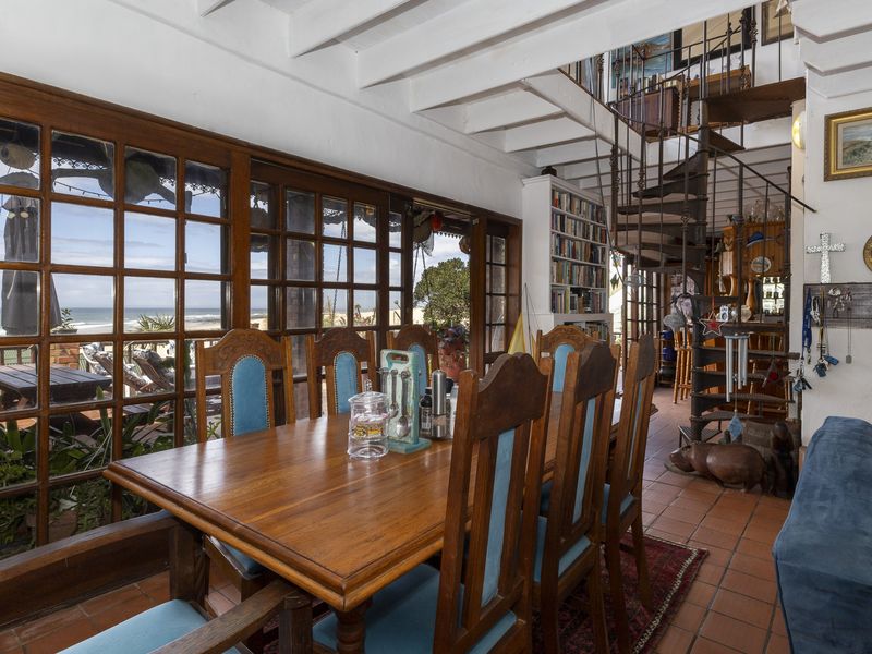 Triple-Storey Facebrick Holiday Home with Panoramic Views in Mgwalana - Photo 6