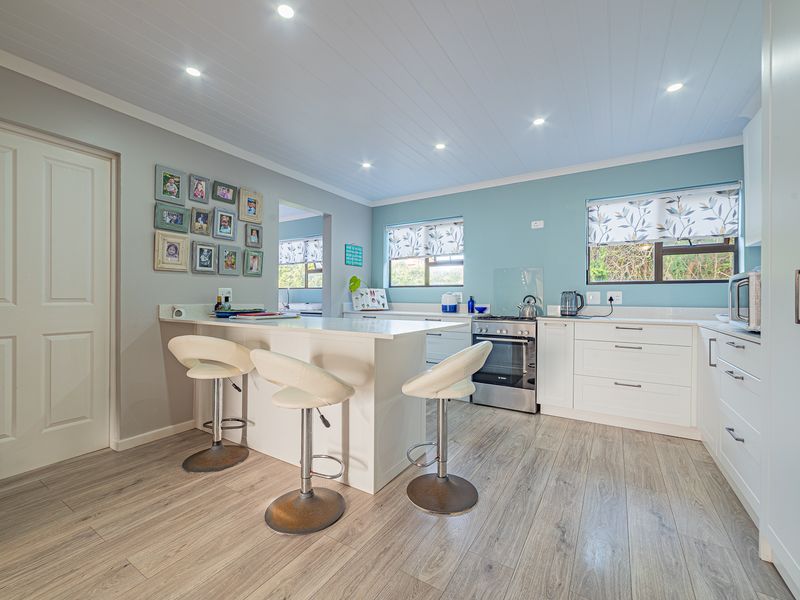 Contemporary, wooden gem situated 200 meters from the beach. - Photo 8