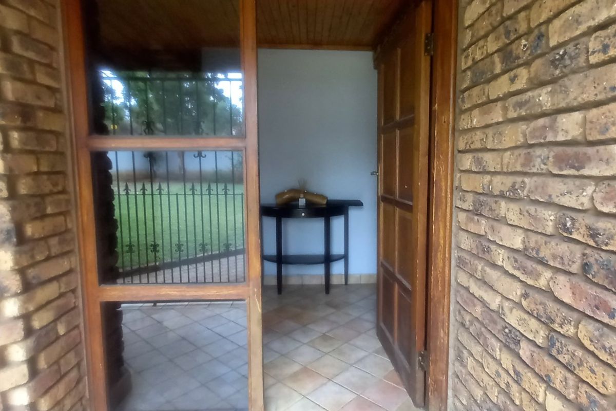 Bargain - 5 bedroom family home for sale in Monument Park Boomed off area! - Photo 4