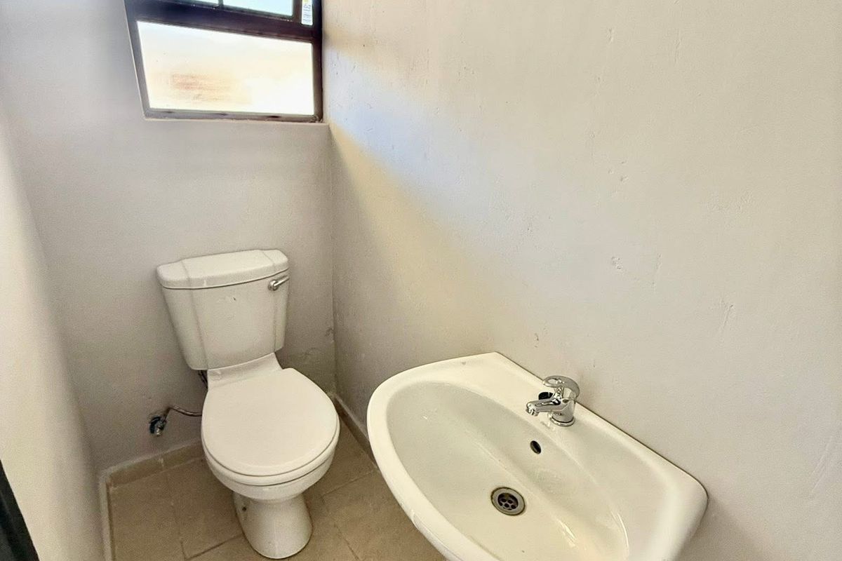 Apartment Rental Monthly In Secunda - Photo 4