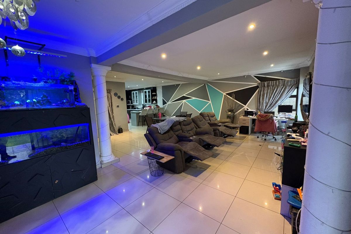 Your Dream 3 Bedroom Modern Home Awaits - Photo 4