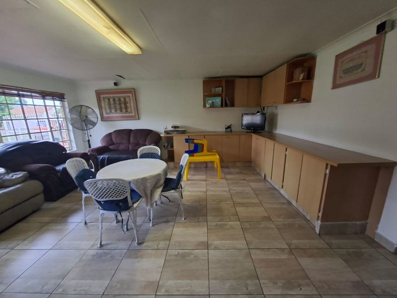 Spacious 4-bedroom Family Home in Bakerton - Photo 8