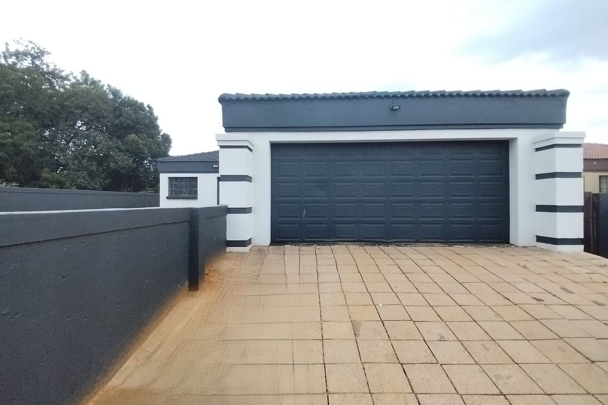 Koster - Move-In Ready 3 bedroom house - Photo 4