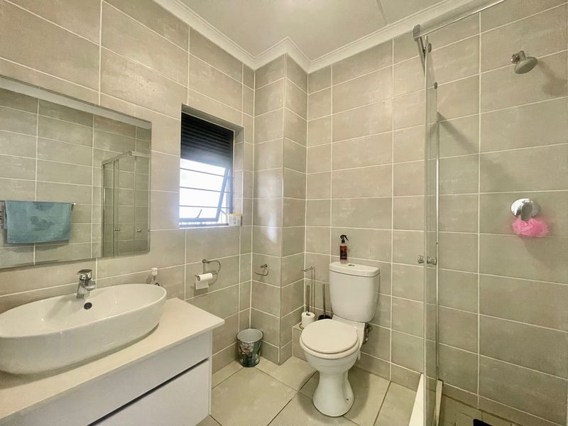 Your Lifestyle Estate Apartment Awaits! - Photo 8