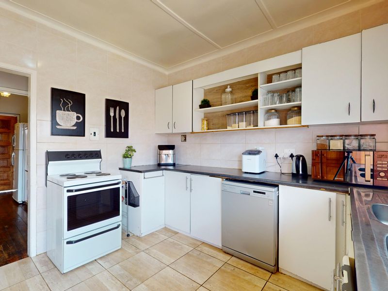 Starting to bid from R999,000! Non-Distressed Live Luxury Auction! - Photo 4