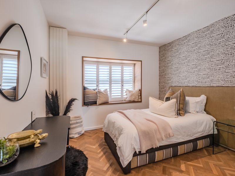 Oceanside Luxury - Photo 8