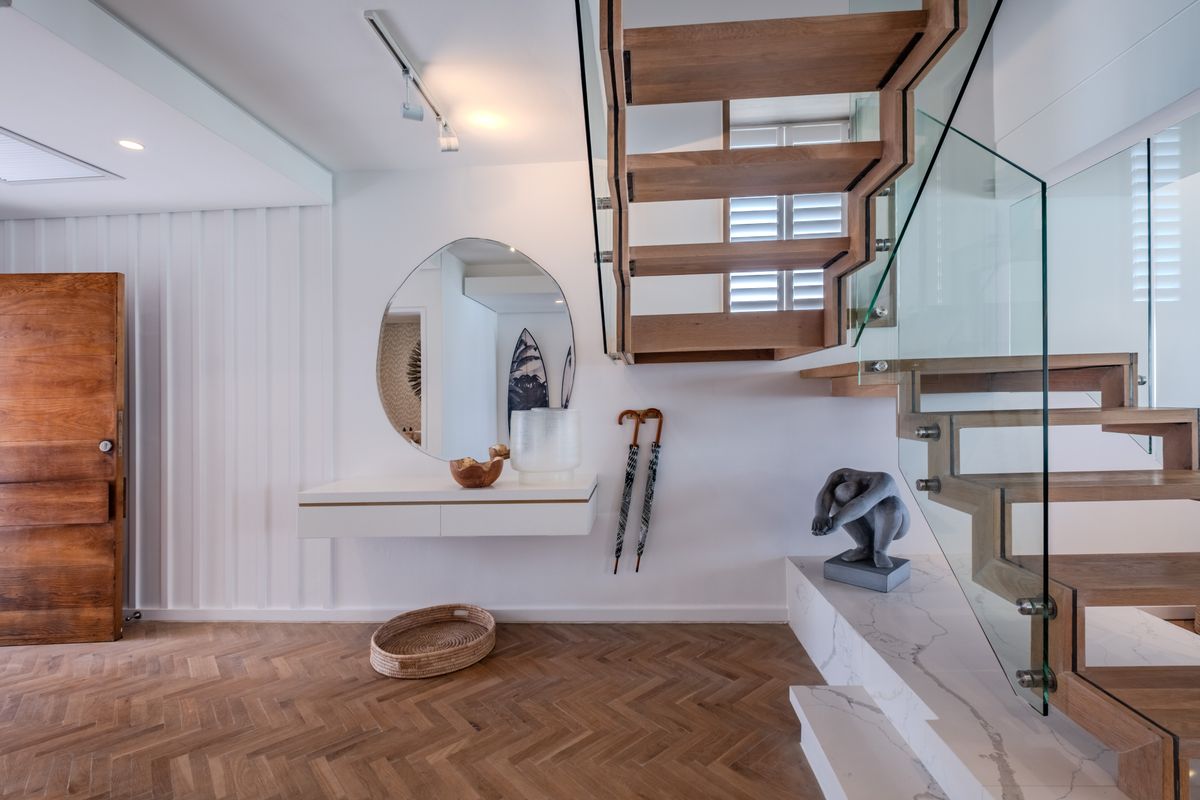 Oceanside Luxury - Photo 2