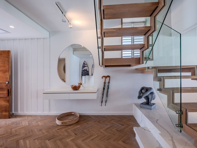 Oceanside Luxury - Photo 2