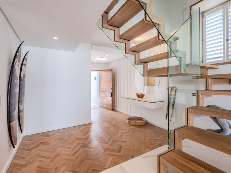 Oceanside Luxury - Photo 3