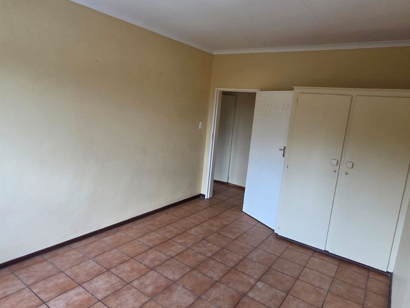 Apartment For Sale In Potchefstroom - Photo 8