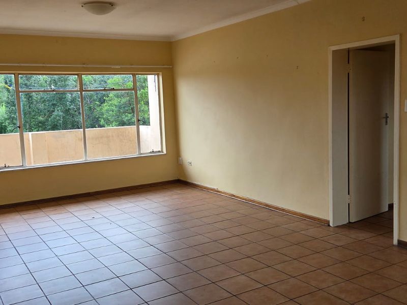 Apartment For Sale In Potchefstroom - Photo 2