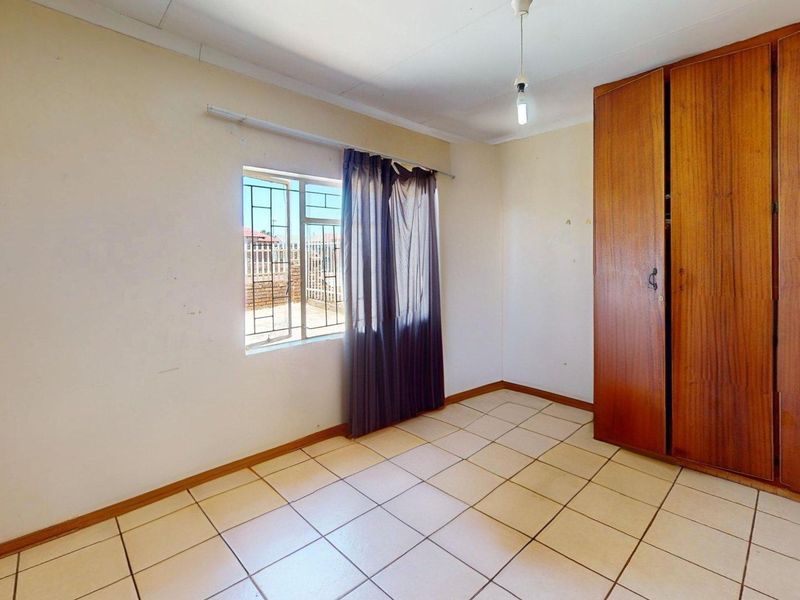 Incredible investment property - Photo 8