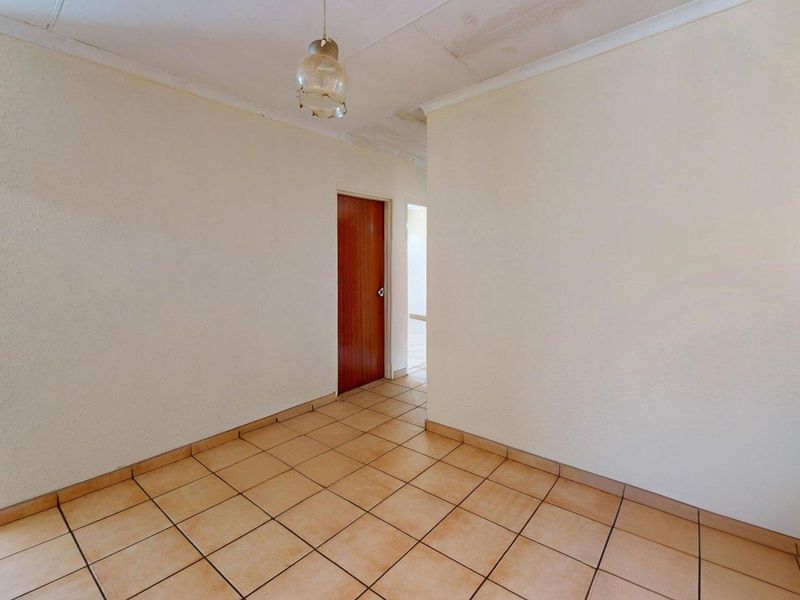 Incredible investment property - Photo 2